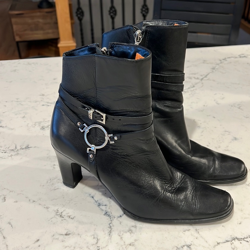 SALE!!!!!👢❤️🏍️ Black HARLEY DAVIDSON Women’s leather ankle boots!!!